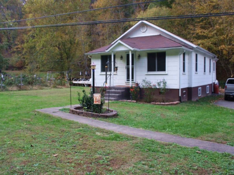 12 Acre Hobby Farm : Clendenin : Kanawha County : West Virginia