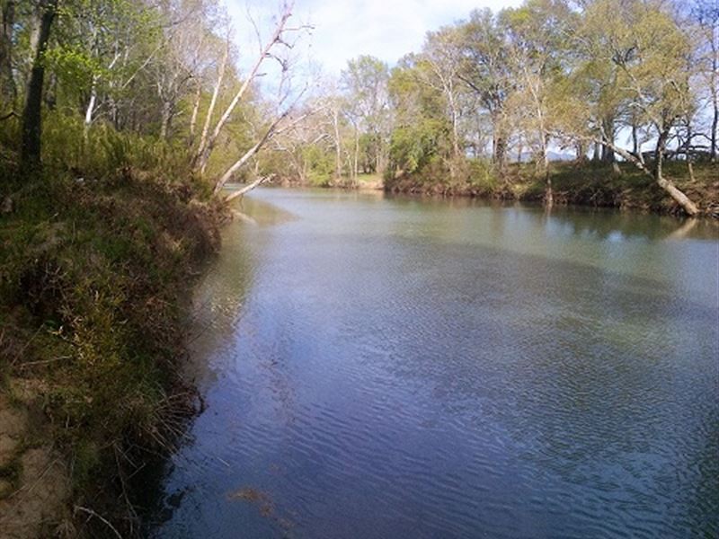 Secluded Home On Kiamichi River : Muse : Le Flore County : Oklahoma