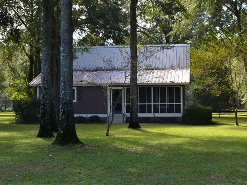 Hall Plantation, Farm for Sale in 129610 FARMFLIP