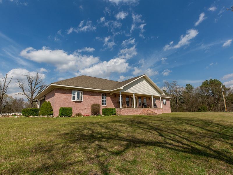 Brick Home With Land in Arkansas Farm for Sale in Pine Ridge