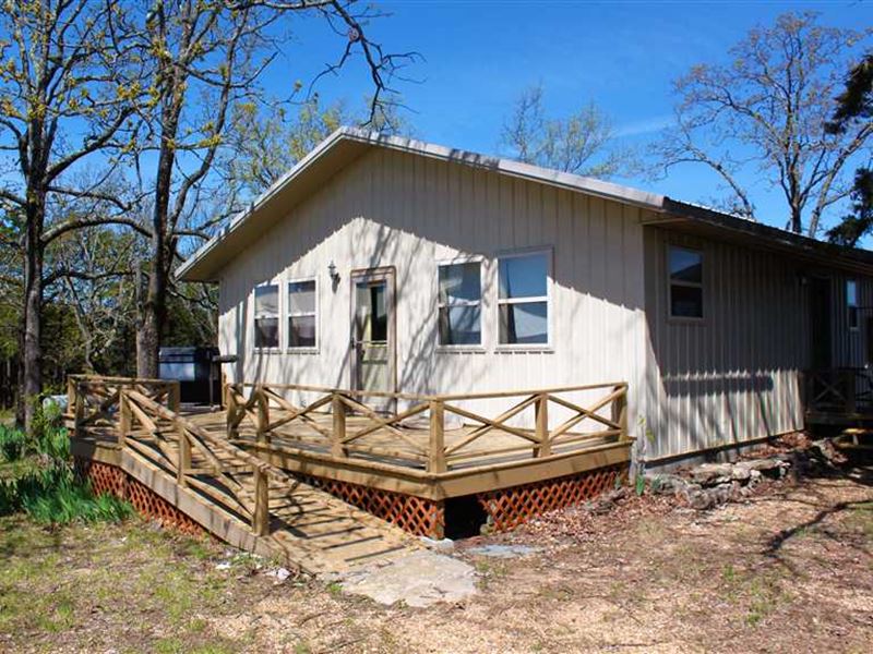 House and Shop on 40 Acres Borderi, Farm for Sale in Missouri, 198875