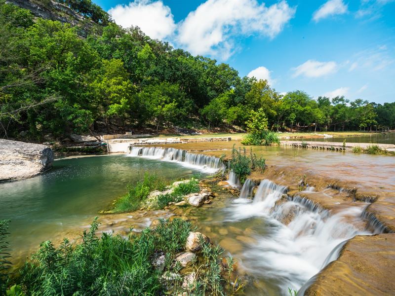 Live Water Texas Hill Country Ranch : Mountain Home : Kerr County : Texas