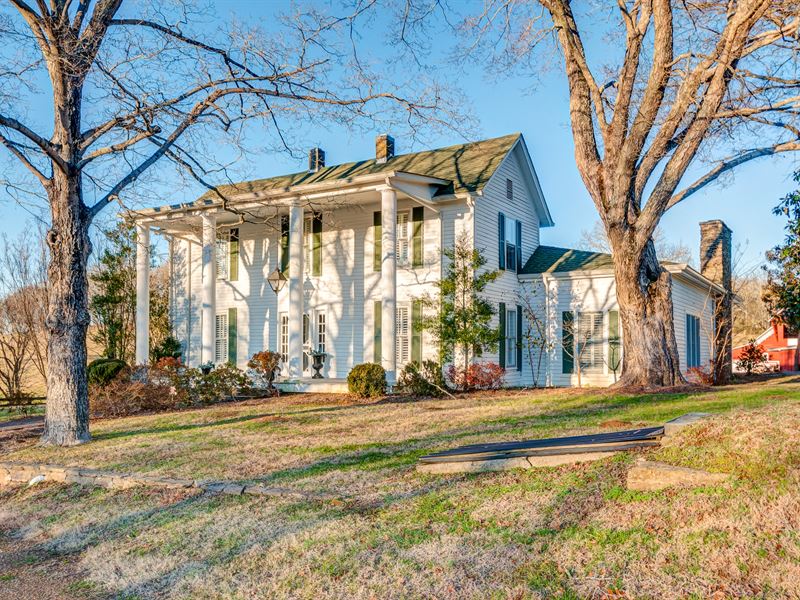 Historic Home on 117 Ac, Farm for Sale in Tennessee, 227366 FARMFLIP