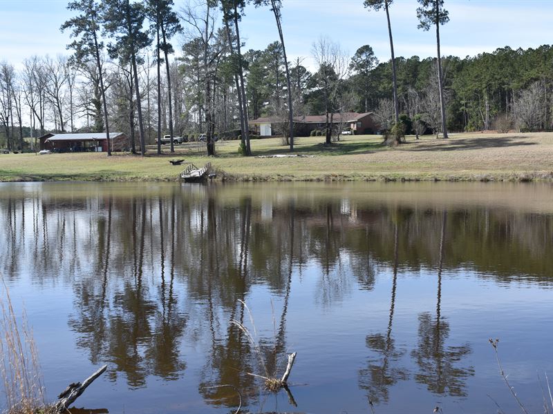 Fantastic Farm with 3 Acre Pond : Mitchell : Warren County : Georgia