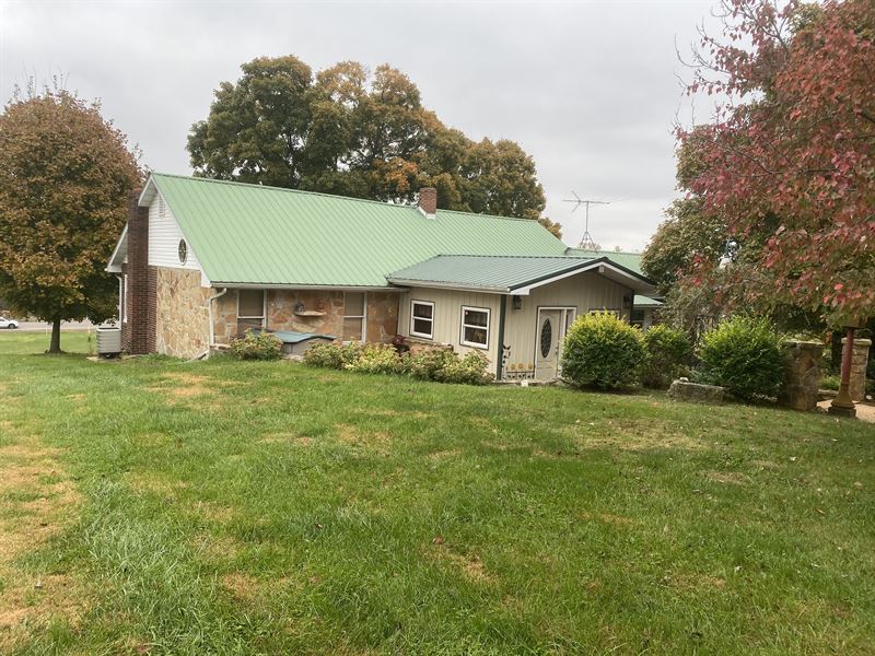 Extremely Nice Well Kept Farm : Cadet : Washington County : Missouri