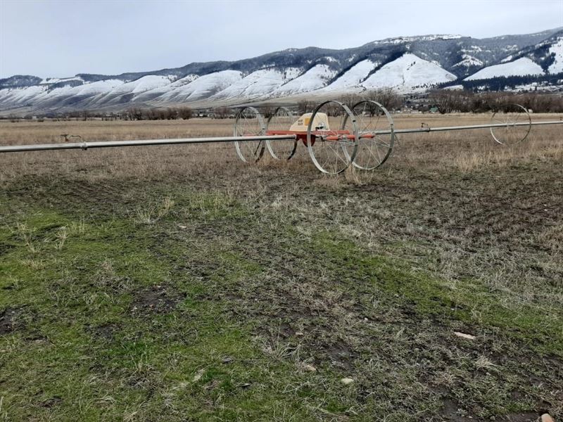 Eastern Oregon Irrigated Farm Land : Cove : Union County : Oregon