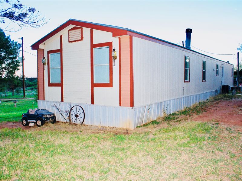 Land Featuring 3Bd 2Bth Mobile Home : Colorado City : Mitchell County : Texas