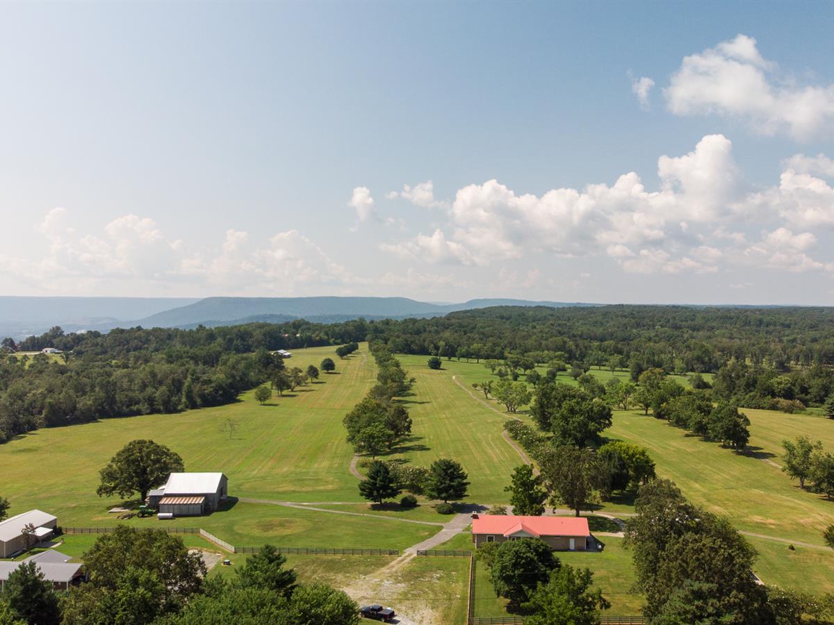 Mountain Farm With Ponds And Views Farm For Sale In Trenton Dade County Georgia Farmflip