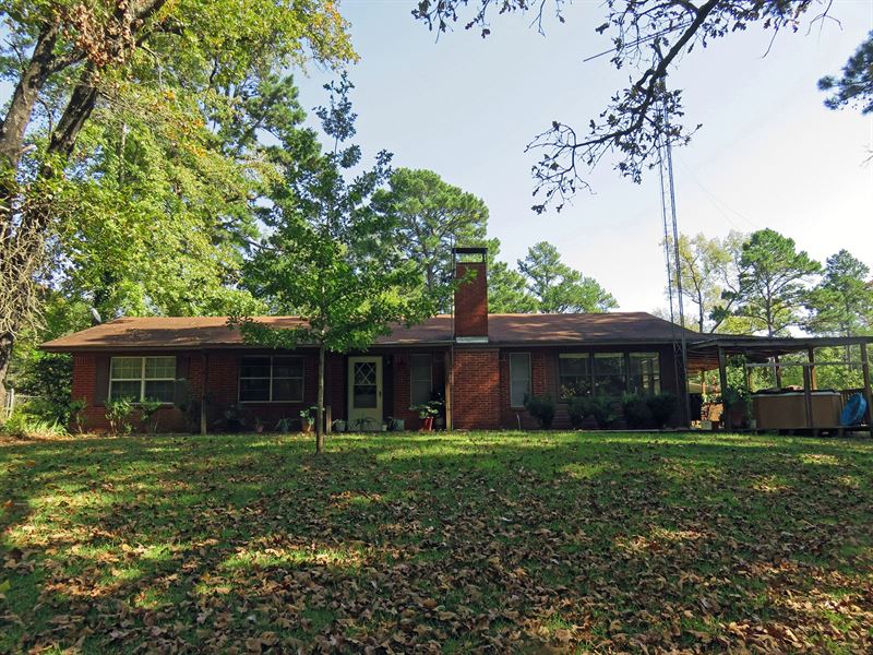 Home On 11 Acres In Elkhart Texas Farm for Sale in Elkhart, Anderson