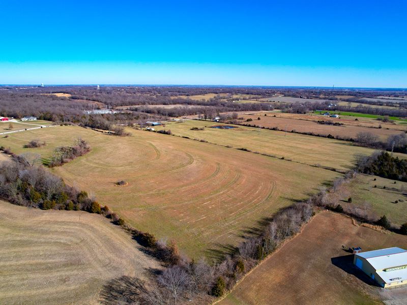 Harrisonville, MO Farm Auction : Harrisonville : Cass County : Missouri