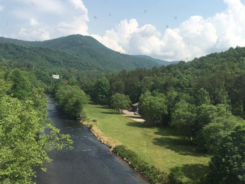 Hiwassee River Estate : Hayesville : Clay County : North Carolina