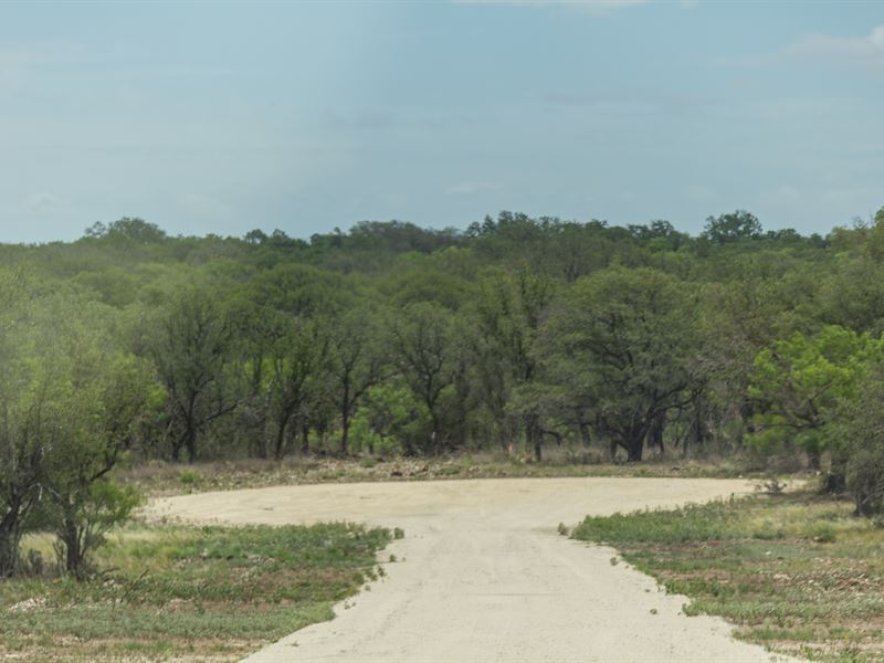 Heritage, Lot 1 with Electricity : Brady : McCulloch County : Texas