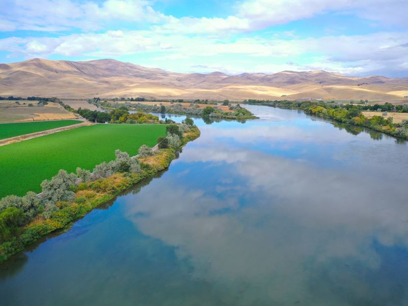 Conductor Riverfront Farm : Huntington : Malheur County : Oregon