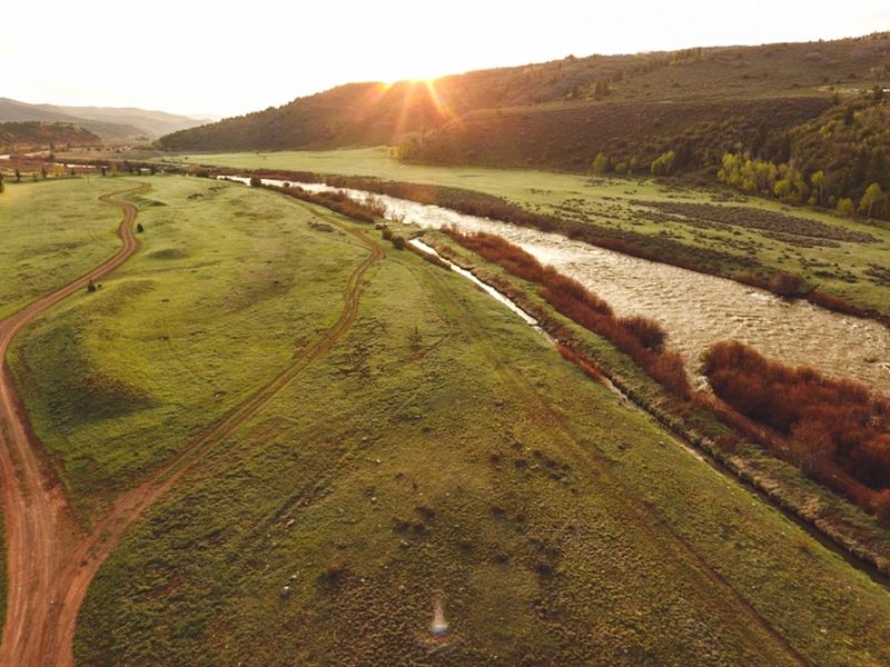 Waters Edge At Ecr : Meeker : Rio Blanco County : Colorado