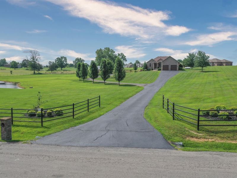 Beautiful Home, Private Lake : Mountain Grove : Wright County : Missouri