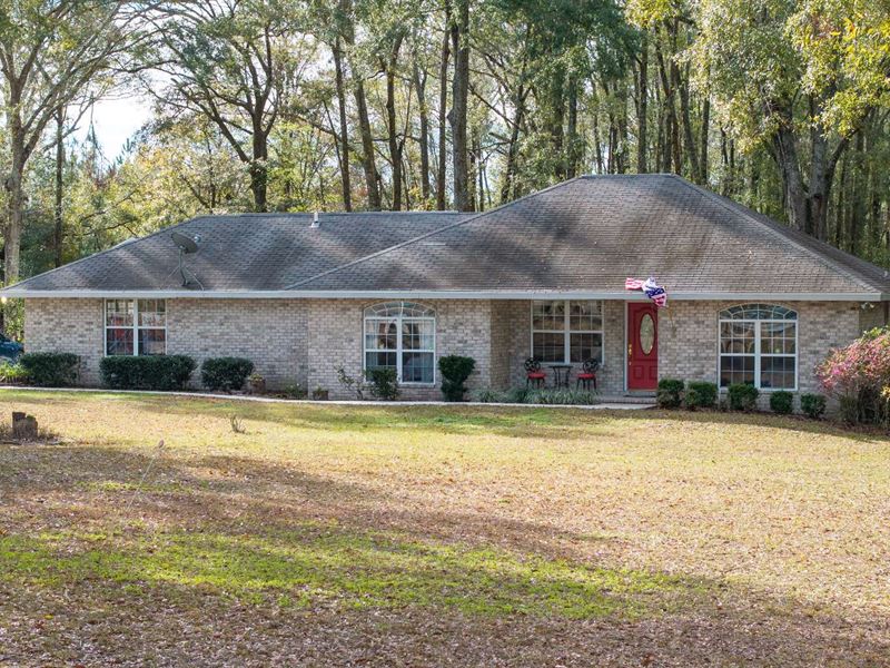 Exquisite Brick Home : McAlpin : Suwannee County : Florida