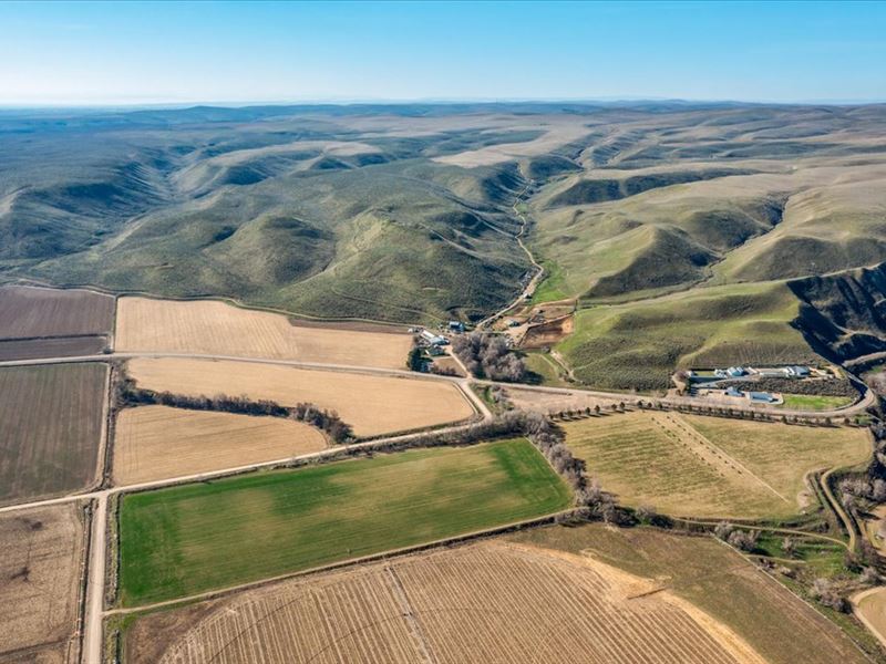 Crawford Ranch : Ontario : Malheur County : Oregon