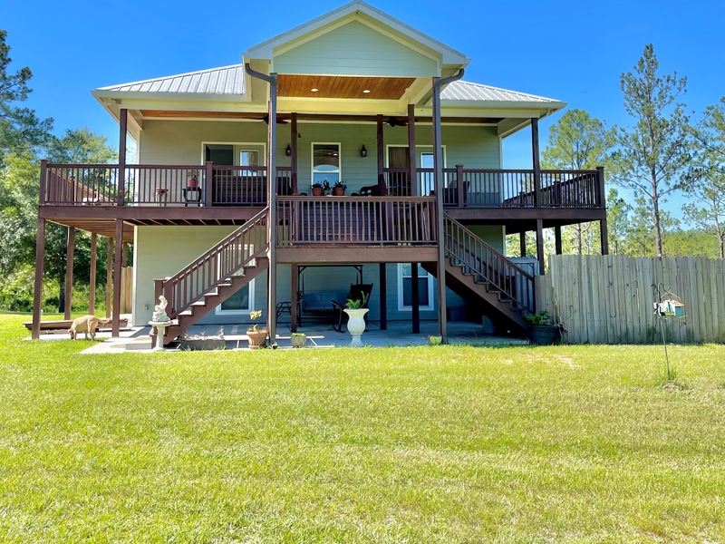 Beautiful Home On 15 Acres in Sauci : Saucier : Hancock County : Mississippi