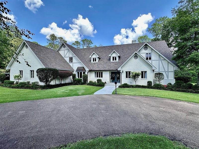 Exquisite Tudor-Style Luxury Home : McComb : Pike County : Mississippi