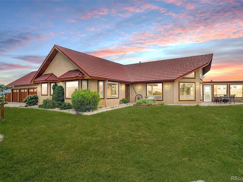 Show Stopper Horse Property : Nathrop : Chaffee County : Colorado