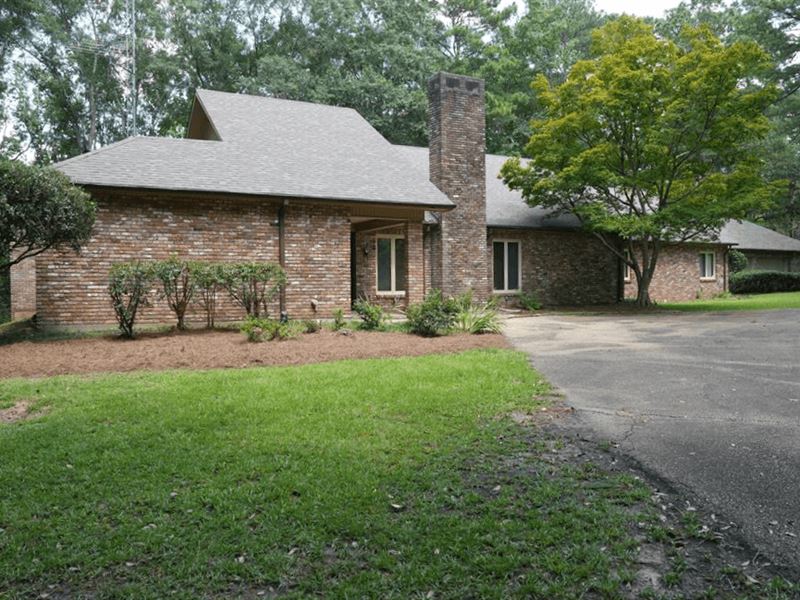 House 5000 Sq Ft 5 Br 4.5 Bath Sw : McComb : Pike County : Mississippi