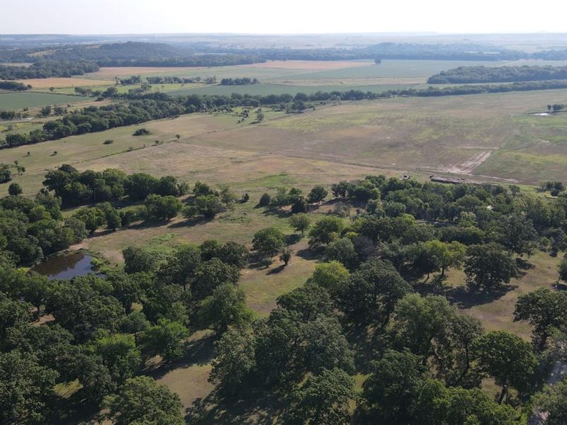 Country Farm Home On 160 Acres : Peru : Chautauqua County : Kansas