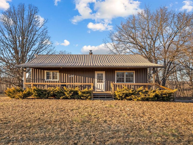 Custom Home On 40 Acres : Norwood : Douglas County : Missouri