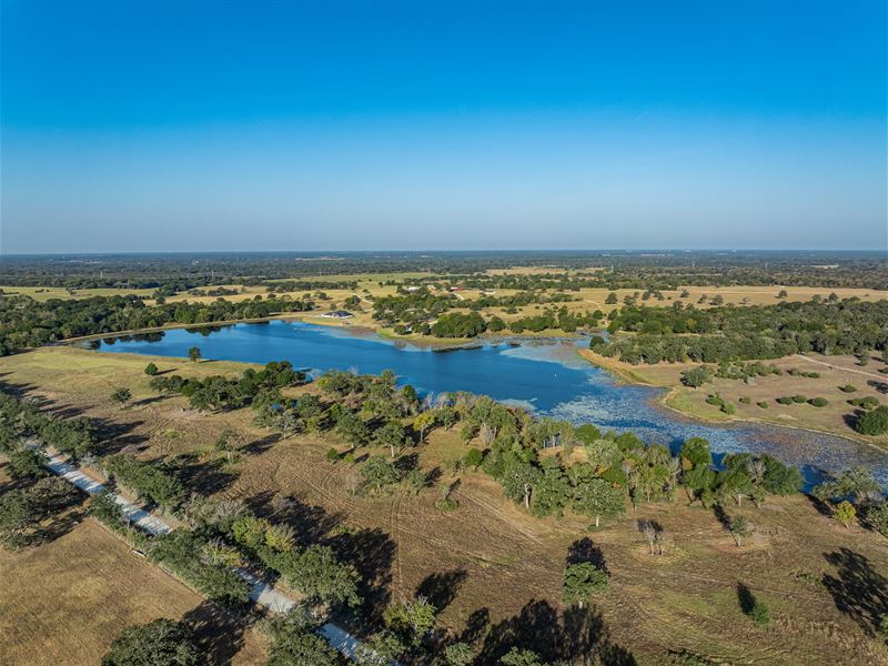 1,180 Ac Ranch, 45 Acre Lake : Iola : Grimes County : Texas