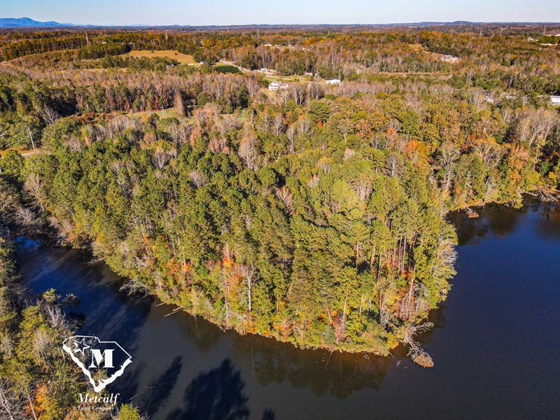 8 Acres on Lake Cunningham : Greer : Spartanburg County : South Carolina