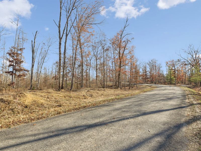 8.820 Ac in Maury County, TN : Santa Fe : Maury County : Tennessee