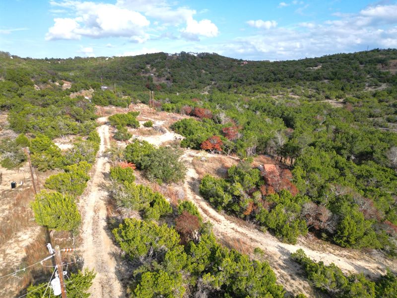 6.49 Ac Unrestricted, Hilltop Views : Kendalia : Blanco County : Texas