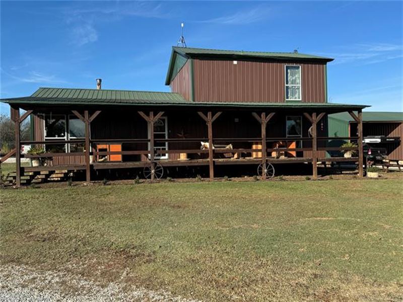 Beautiful Turn-Key Ranch and Home : Oktaha : Muskogee County : Oklahoma