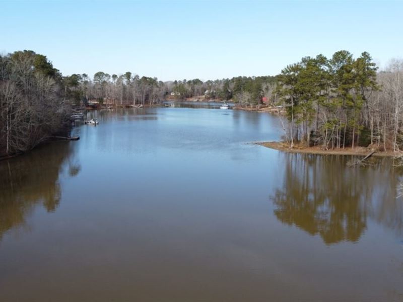 Ultimate Waterfront Lifestyle on LA : Batesburg : Saluda County : South Carolina