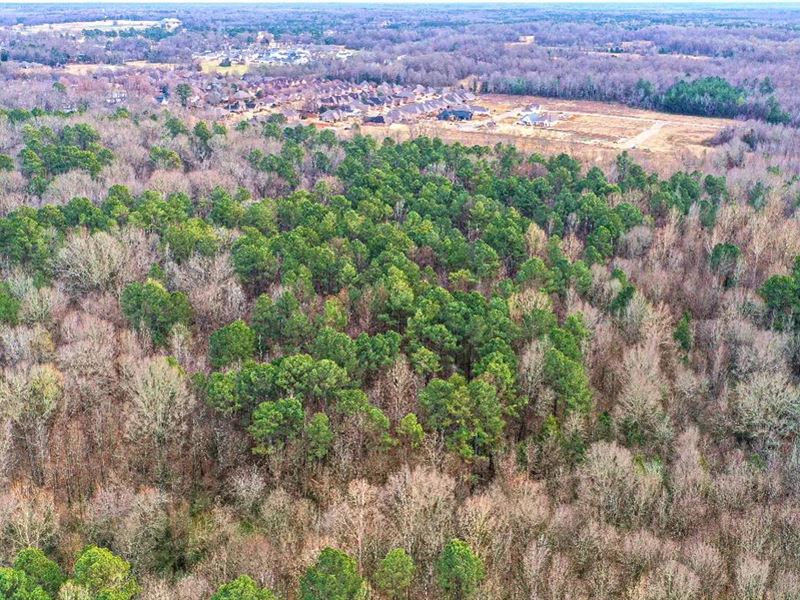 10 Acres in Oktibbeha County in Sta : Starkville : Oktibbeha County : Mississippi