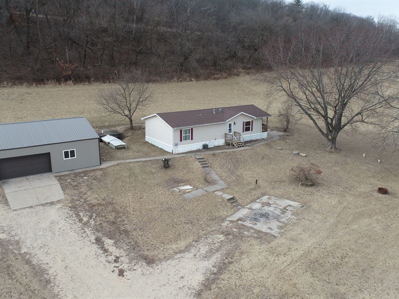 14 Acres, Home Buffalo County : Cochrane : Buffalo County : Wisconsin