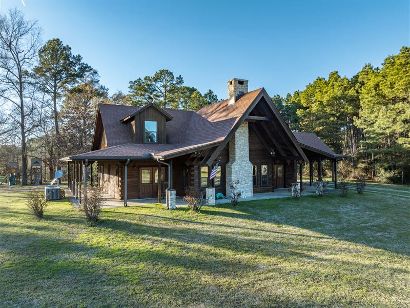 Country Life on 50 Acres : Joaquin : Shelby County : Texas