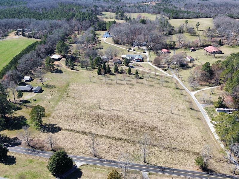 16 Acres with 3 Homes in Whitfield : Rocky Face : Whitfield County : Georgia