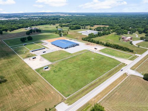 Pryor Oklahoma Equestrian Property : Pryor : Mayes County : Oklahoma