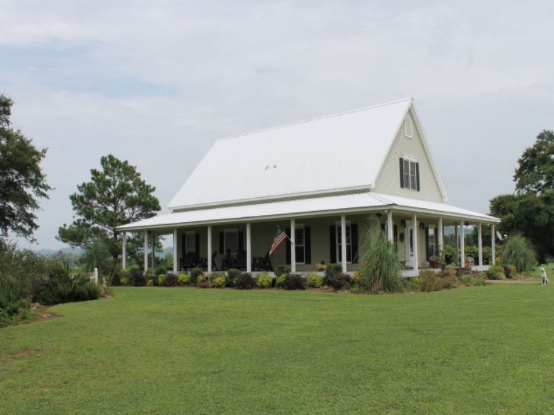 Farmhouse And 140+/ Acres Farm for Sale in Guntersville, Blount